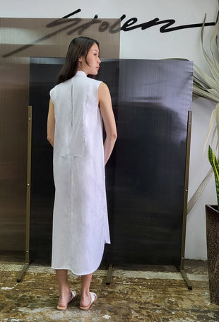 WHITE 015
