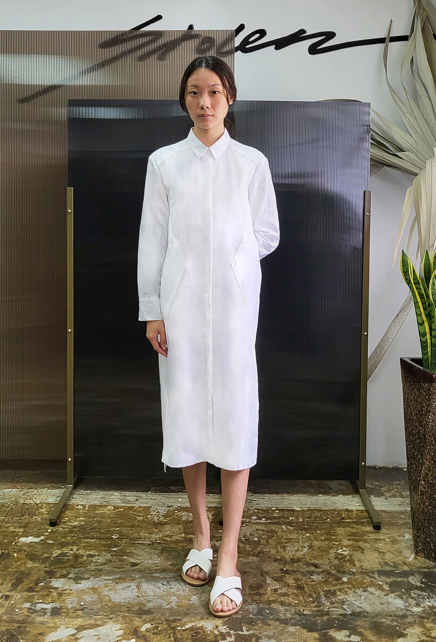 WHITE 016