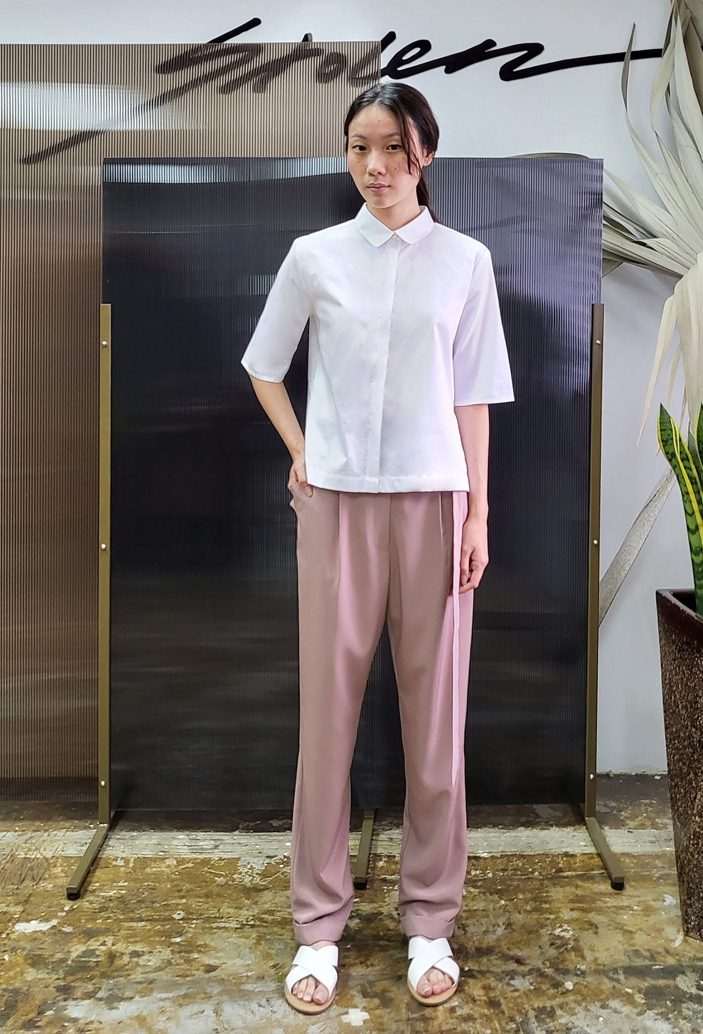 WHITE 017